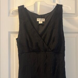 Alyn Paige Elegant Black Maxi Dress